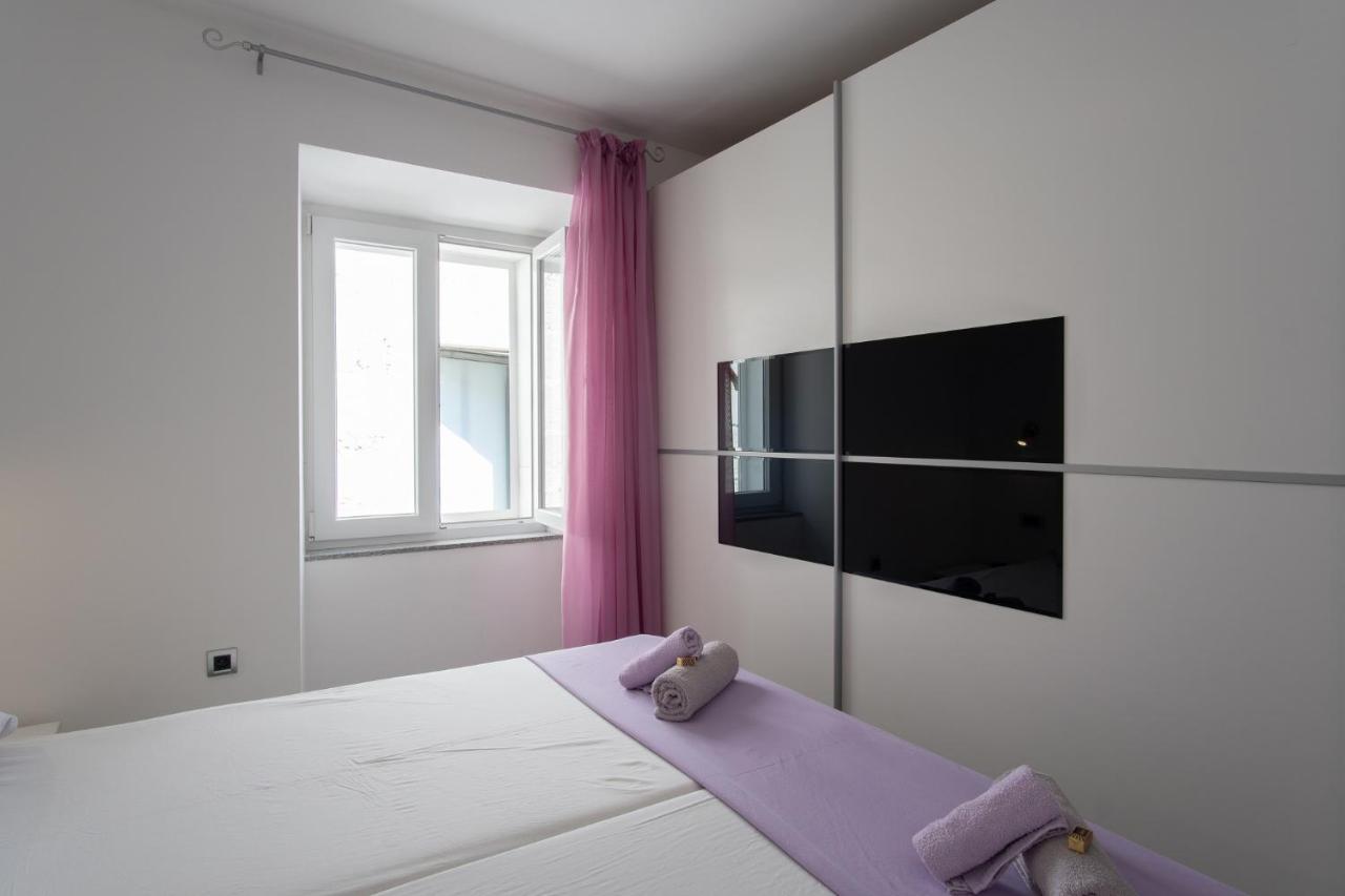Private Holliday Apartment Pag Town Eksteriør bilde