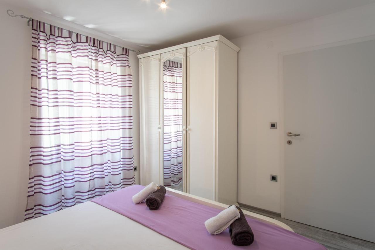Private Holliday Apartment Pag Town Eksteriør bilde