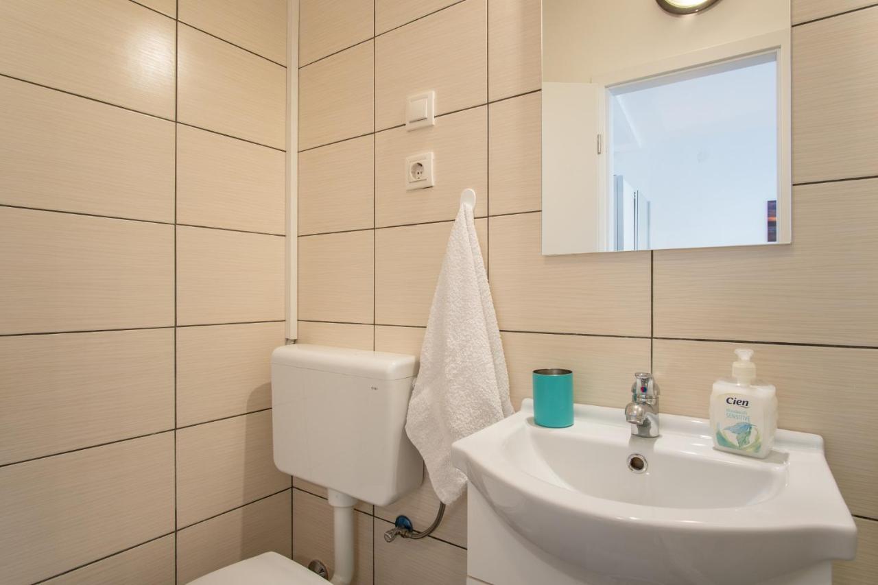 Private Holliday Apartment Pag Town Eksteriør bilde