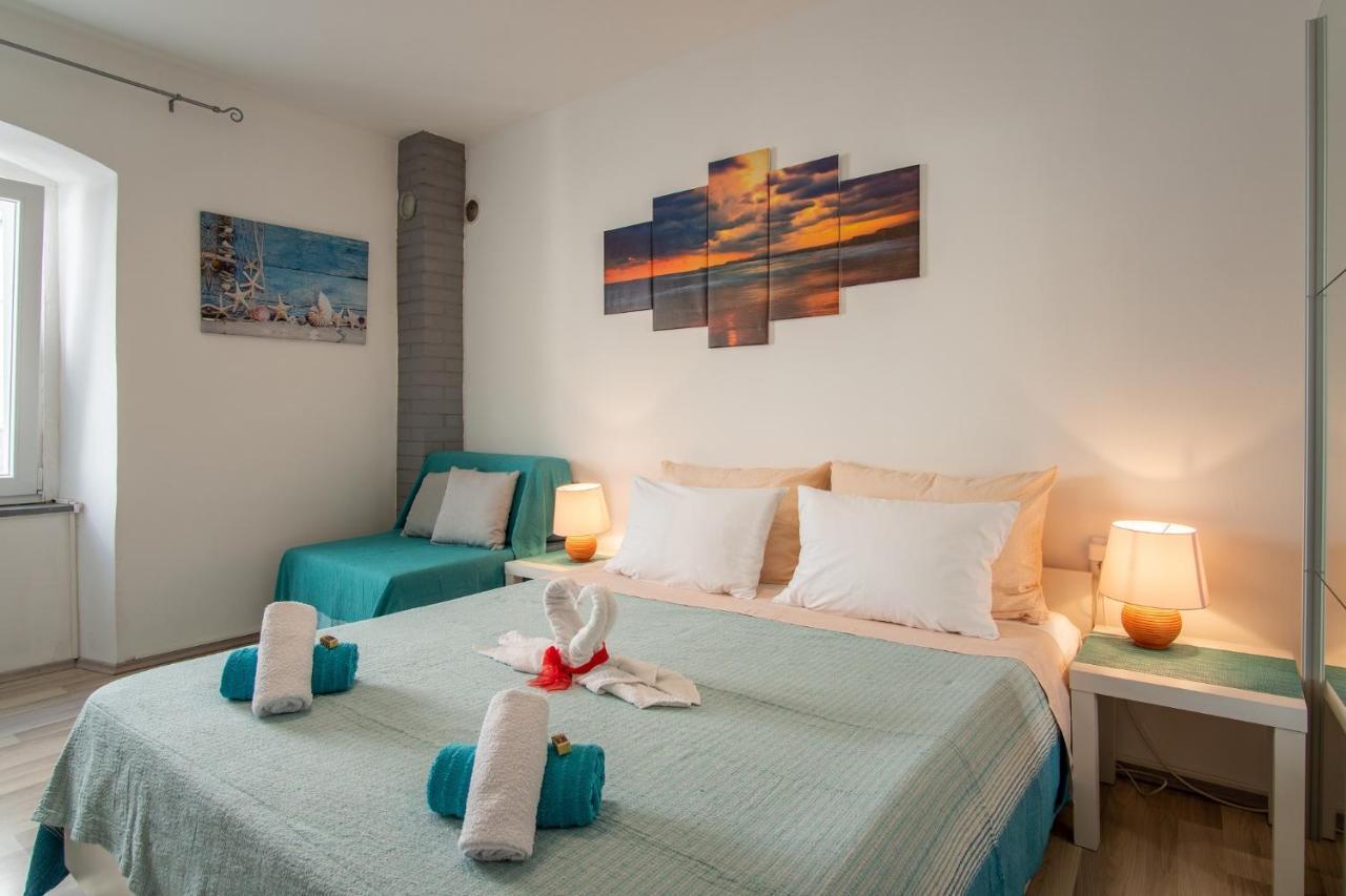 Private Holliday Apartment Pag Town Eksteriør bilde