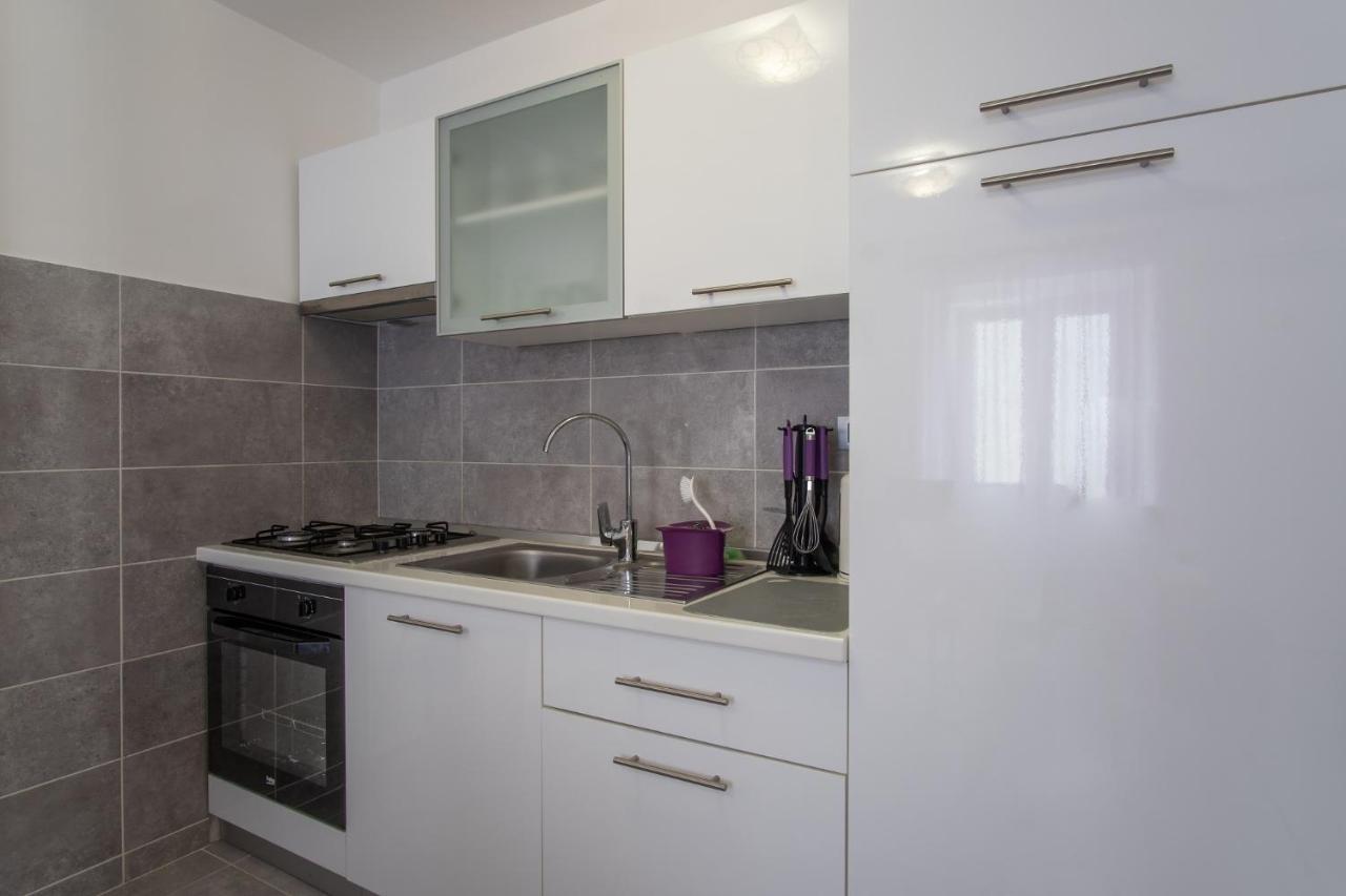 Private Holliday Apartment Pag Town Eksteriør bilde